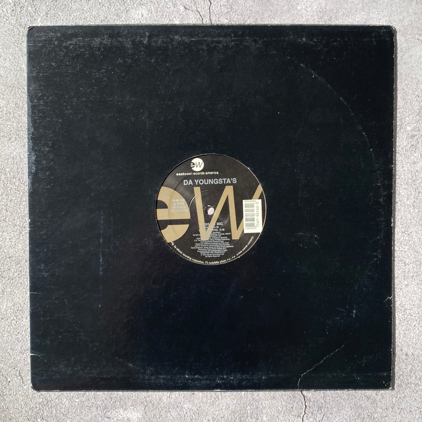 Da Youngsta's - Pass Da Mic / Neighborhood Bully (Original 1992 US Pressing)